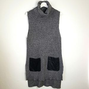 Banana Republic Hilo Turtleneck Sleeveless Sweater Medium